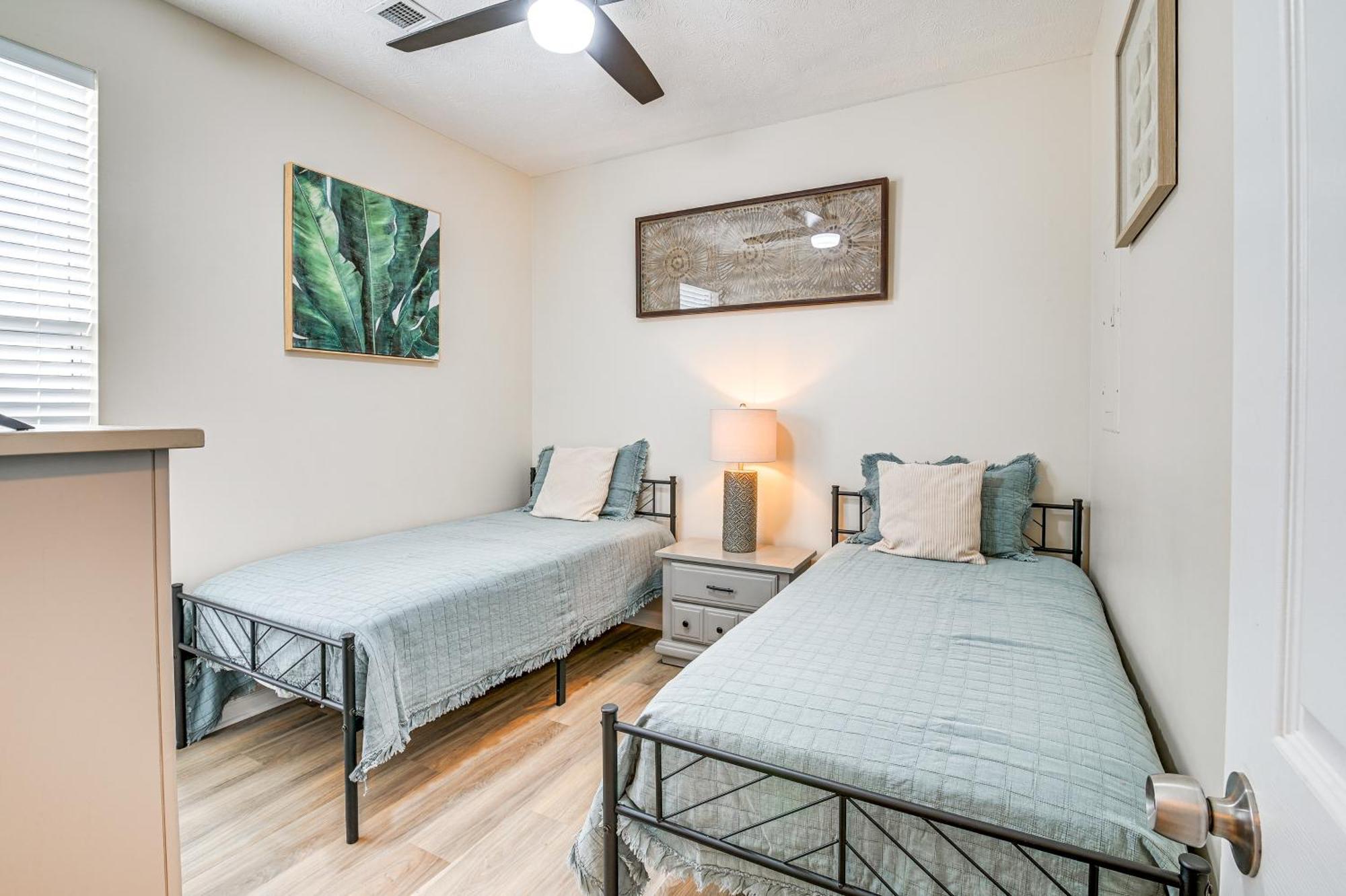 Breezy Golf Condo With Pool Access, 4 Mi To Beach Миртл-Бич Экстерьер фото